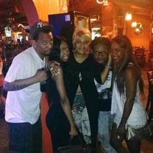 Meet your Posher, Jonaia